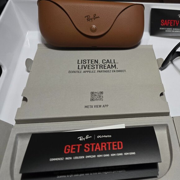 Ray-Ban | Meta RW4006 Wayfarer Sunglasses - Matte Black - Picture 3 of 5